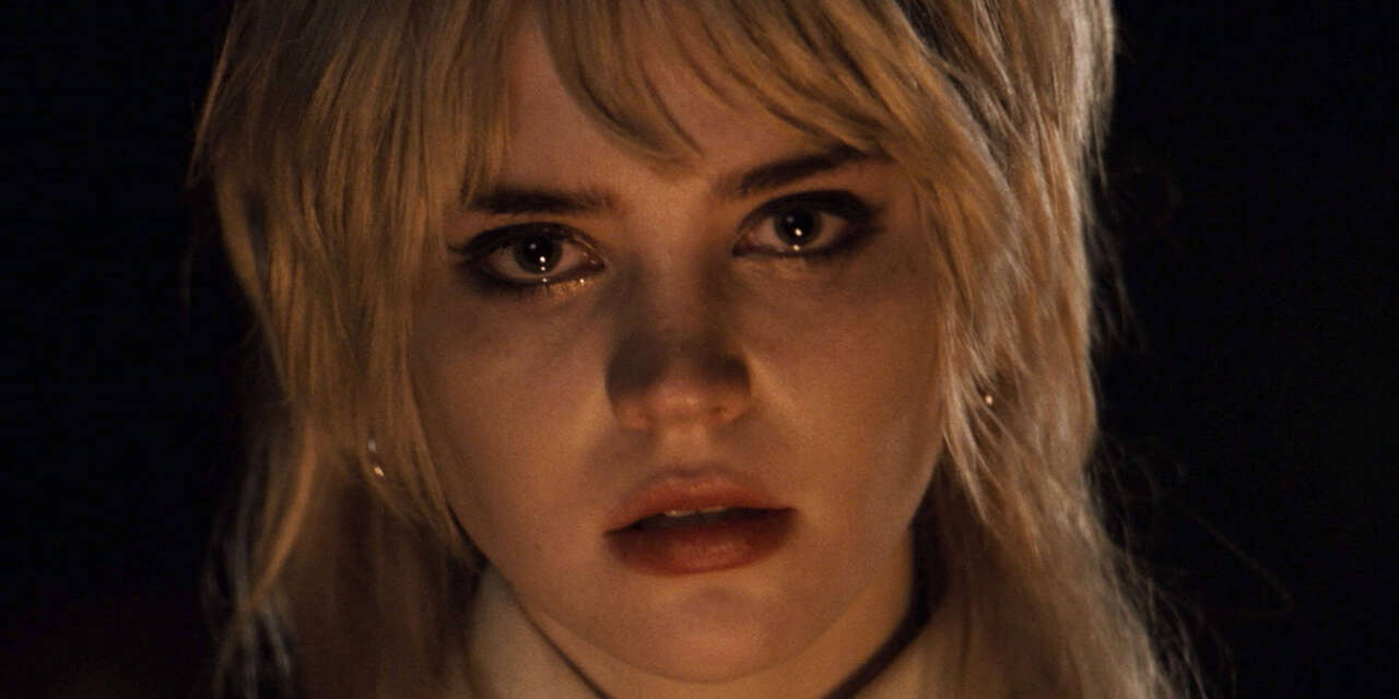 Yellowjackets Yellowjackets Official Trailer SHOWTIME