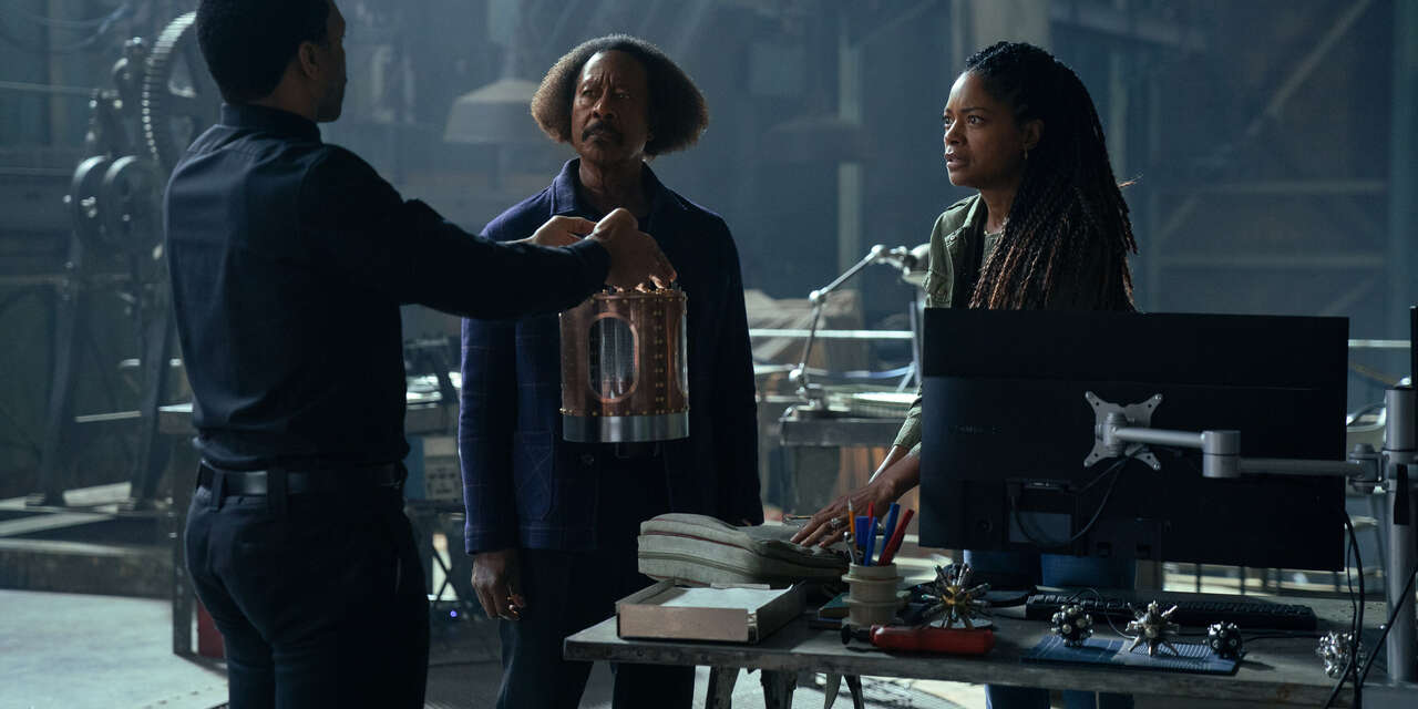 The Man Who Fell To Earth Season 1 Episode 8, The Pretty Things Are