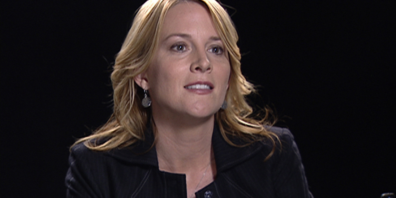 Laurel Holloman discusses how Tina has changed and how the show depicts Hol...