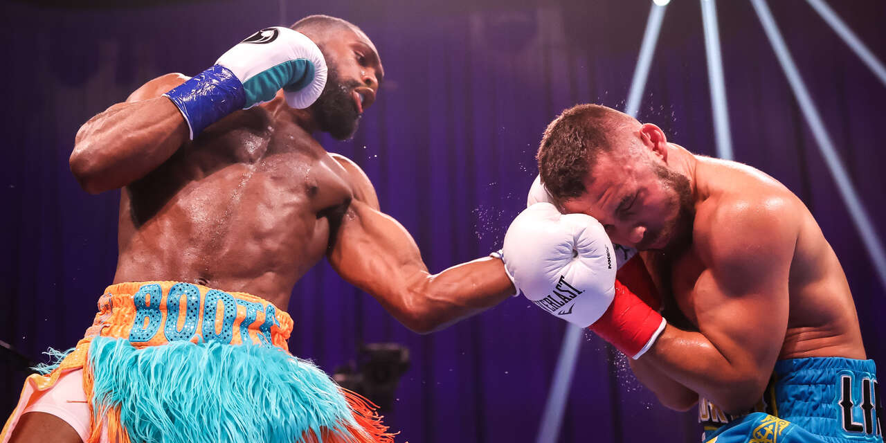 Jaron Ennis Scores Impressive KO of Sergey In Round 6