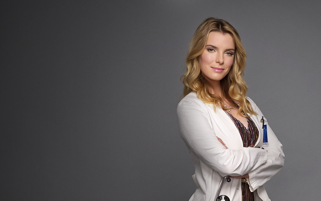 Betty Gilpin Films Et Programmes Tv